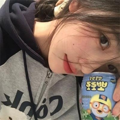 关于莉莉周的一切